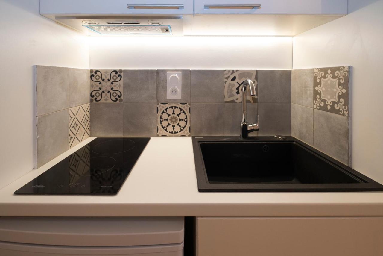 Design Suites - Vieux Port Марсель Экстерьер фото